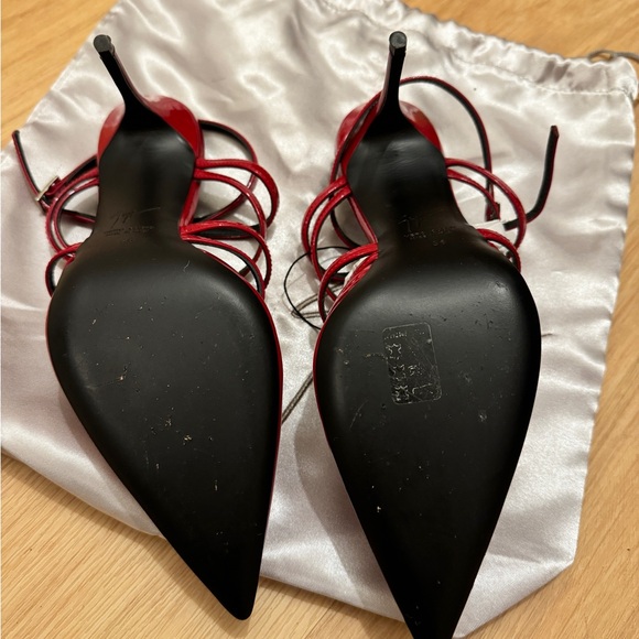 Like New! Giuseppe Zanotti, Size 36, leather. Original dust bag, but no box. - Picture 3 of 3